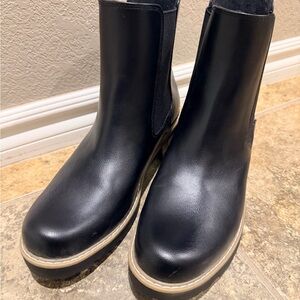 Universal Thread Black Celina Chelsea Boots  Size 11